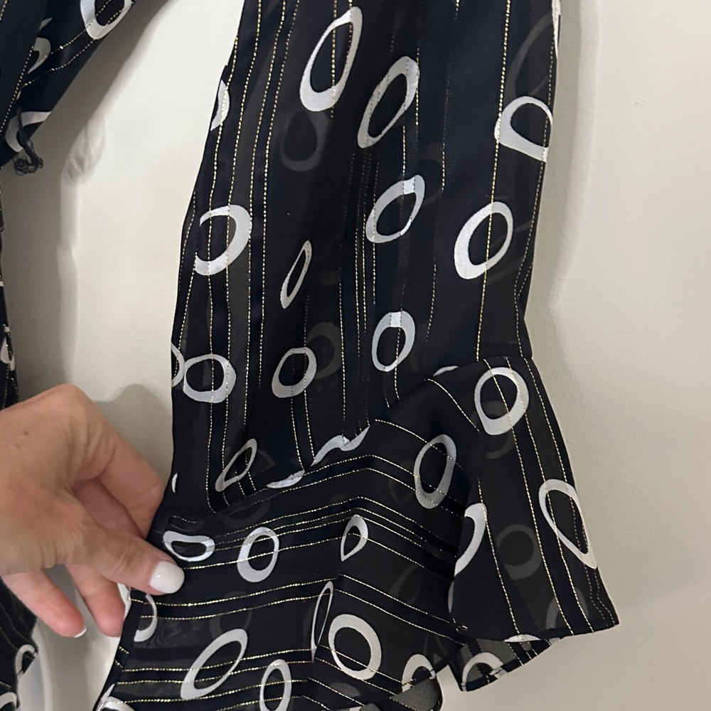 SALONI Black and White Long Flutter Sleeve Dress - Picture 7 of 10